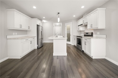 1730 Parhar Rd, Nanaimo, BC - Indoor Photo Showing Kitchen With Upgraded Kitchen