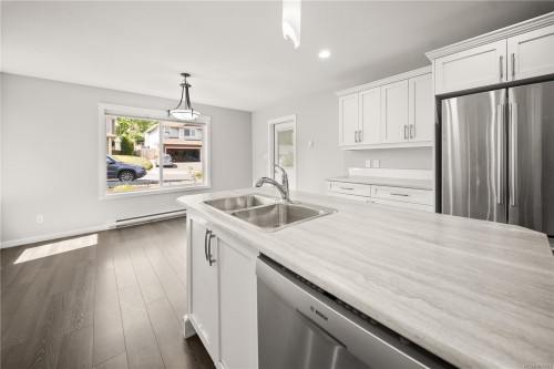 1730 Parhar Rd, Nanaimo, BC - Indoor Photo Showing Kitchen With Stainless Steel Kitchen With Double Sink