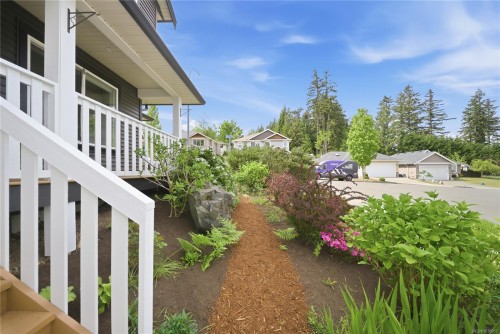 1730 Parhar Rd, Nanaimo, BC - Outdoor