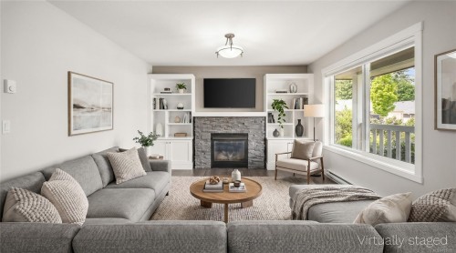 1730 Parhar Rd, Nanaimo, BC - Indoor Photo Showing Living Room With Fireplace