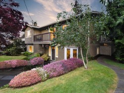 3298 Cook St Chemainus, BC V0R 1K2
