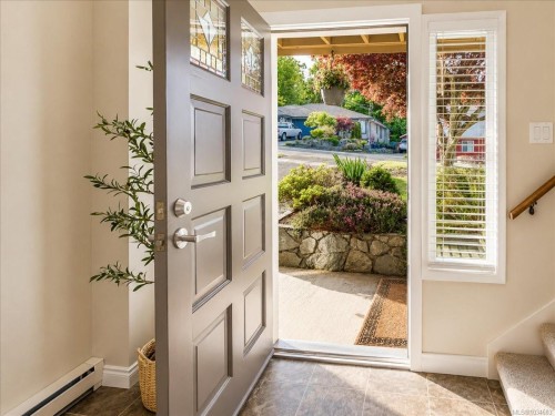 3298 Cook St, Chemainus, BC 