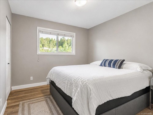 3298 Cook St, Chemainus, BC 