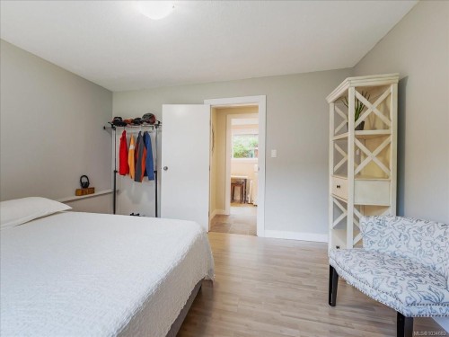 3298 Cook St, Chemainus, BC 