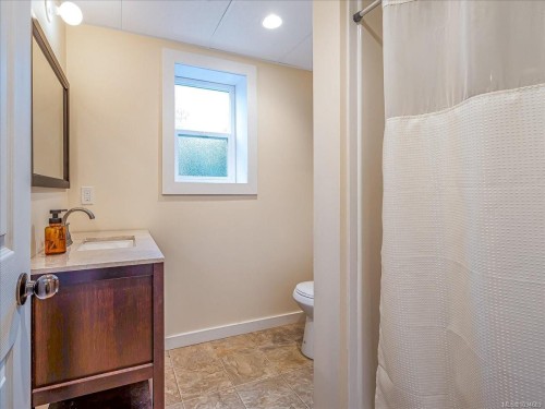 3298 Cook St, Chemainus, BC 