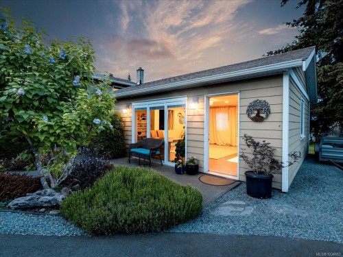 3298 Cook St, Chemainus, BC 