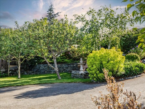 3298 Cook St, Chemainus, BC 