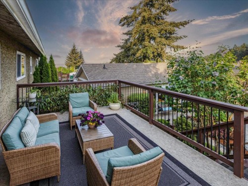 3298 Cook St, Chemainus, BC 
