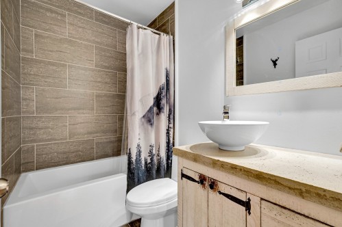 Bathroom - 1239 6E Rue, Saint-Jérôme, QC - Indoor Photo Showing Bathroom