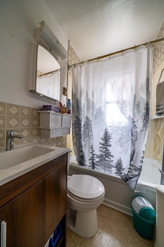Salle de bains - 200 Rue Water, Danville, QC - Indoor Photo Showing Bathroom