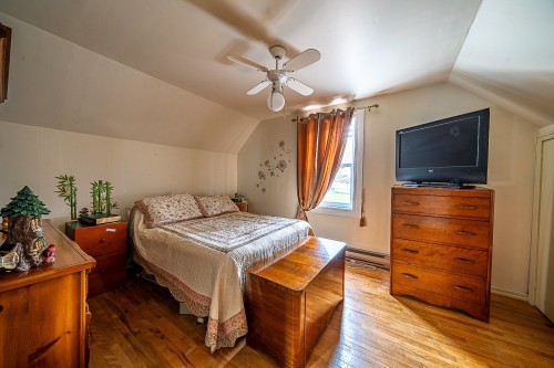 Chambre à coucher - 200 Rue Water, Danville, QC - Indoor Photo Showing Bedroom