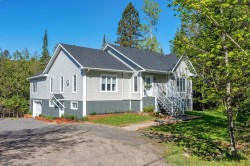 79 Ch. de la Baie  Mont-Blanc, QC J0T 2G0
