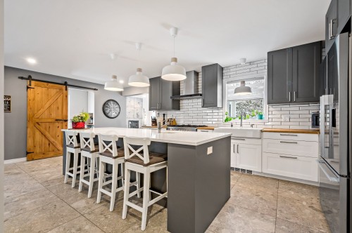 Kitchen - 79 Ch. De La Baie, Mont-Blanc, QC - Indoor Photo Showing Kitchen With Upgraded Kitchen