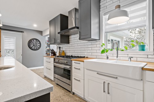 Kitchen - 79 Ch. De La Baie, Mont-Blanc, QC - Indoor Photo Showing Kitchen With Double Sink