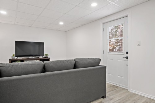 Family Room - 79 Ch. De La Baie, Mont-Blanc, QC - Indoor