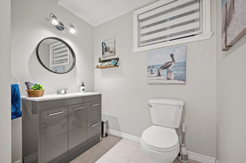Dwelling - 79 Ch. De La Baie, Mont-Blanc, QC - Indoor Photo Showing Bathroom