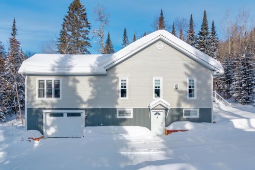 Back of Structure - 79 Ch. De La Baie, Mont-Blanc, QC - Outdoor