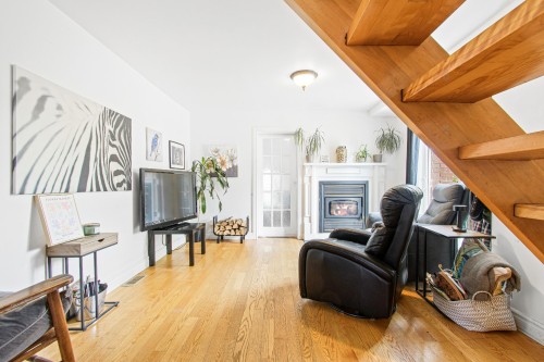 Boudoir - 4 Rue Wales, Saint-André-D'Argenteuil, QC - Indoor With Fireplace