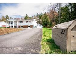27 Chapel RD  Rothesay, NB E2E 3N8