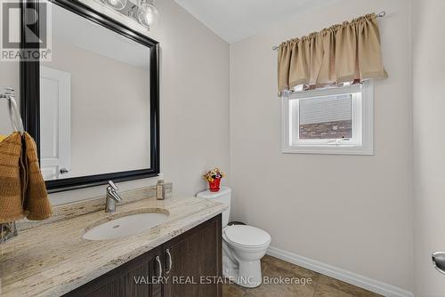 3 Hardcastle Place, Cambridge, ON - Indoor Photo Showing Bathroom