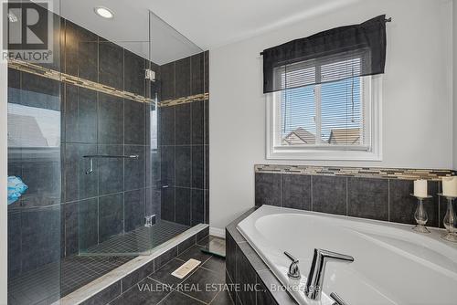 3 Hardcastle Place, Cambridge, ON - Indoor Photo Showing Bathroom