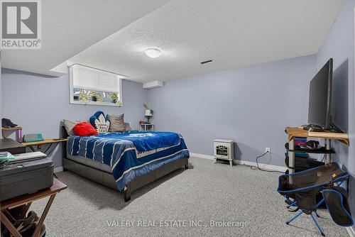 3 Hardcastle Place, Cambridge, ON - Indoor Photo Showing Bedroom