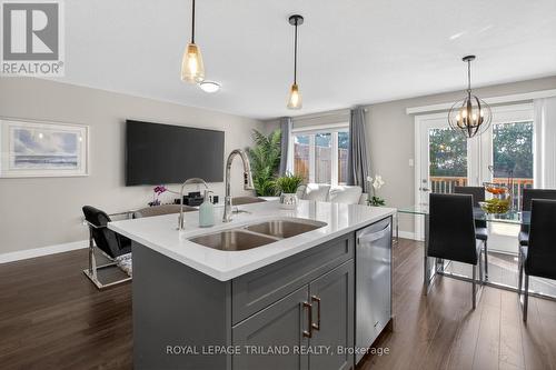 1199 Blackwell Boulevard, London North (North C), ON - Indoor Photo Showing Kitchen With Double Sink