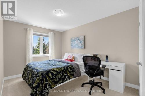 1199 Blackwell Boulevard, London North (North C), ON - Indoor Photo Showing Bedroom