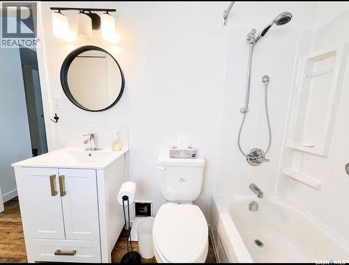 45 Mainprize Bay, Maple Bush Rm No. 224, SK - Indoor Photo Showing Bathroom
