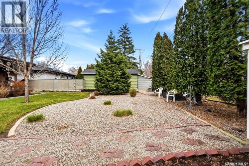 229 20Th Avenue E, Regina, SK - Outdoor