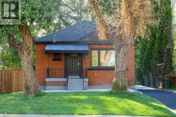 262 BROADWAY Avenue  Hamilton, ON L8S 2W8