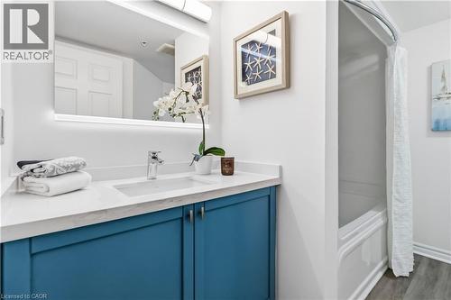 1340 Main Street E Unit# 113, Milton, ON - Indoor Photo Showing Bathroom