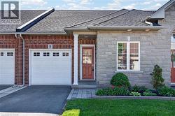 9 MANITOULIN Trail  Glanbrook, ON L9B 2X8