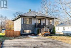 296 CHURCH STREET Penetanguishene, ON L9M 1G5