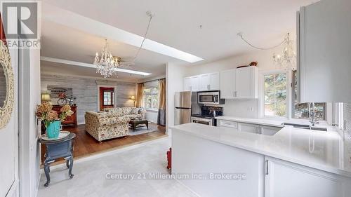 19 Hastings Avenue, Tiny, ON 
