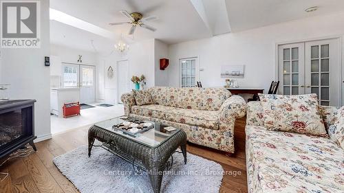 19 Hastings Avenue, Tiny, ON 