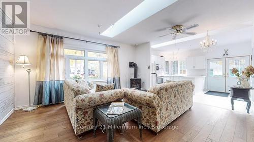19 Hastings Avenue, Tiny, ON 