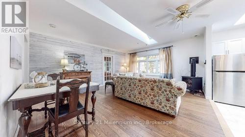 19 Hastings Avenue, Tiny, ON 