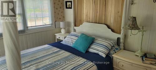 19 Hastings Avenue, Tiny, ON 