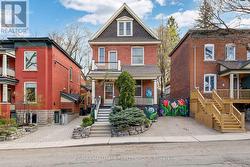 211 RUSSELL AVENUE  Ottawa, ON K1N 7X6