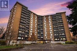 1002 - 2000 JASMINE CRESCENT Ottawa, ON K1J 8K4