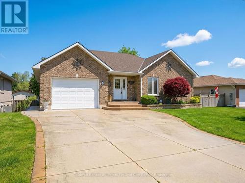 16 Balvina Drive W, Goderich (Goderich (Town)), ON - Outdoor With Facade