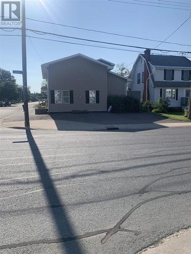 464 John St, Sault Ste. Marie, ON - Outdoor