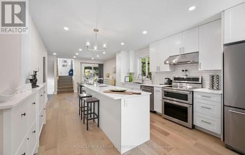 24 Pluto Drive, Brampton, ON - Indoor Photo Showing Kitchen With Upgraded Kitchen