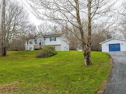 15 Bainbridge Court Dartmouth, NS B2Z 1J5