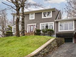 12 Princes Walk  Halifax, NS B3M 2N2