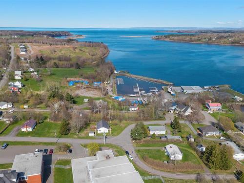 60 Harbour Drive, Pictou, NS 