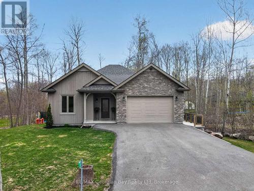 73 POLISH AVENUE  Penetanguishene, ON L9M 1W8