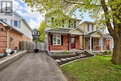33 OVERBANK DRIVE Oshawa (Mclaughlin), ON L1J 7X9