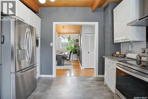 89 Phillips Crescent, Saskatoon, SK - Indoor Photo Showing Kitchen